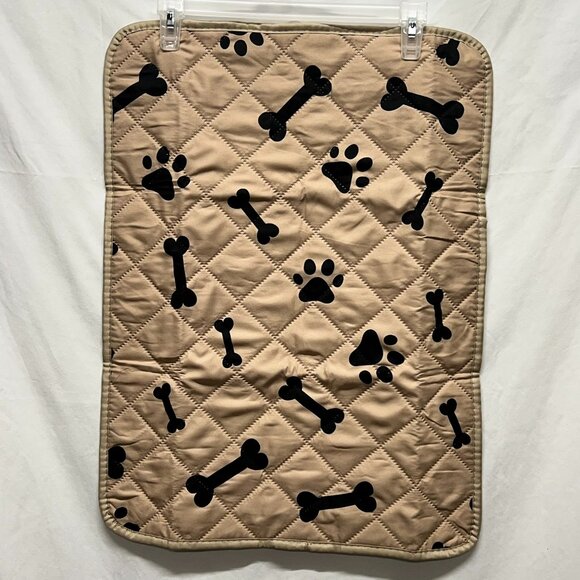 Dog Crate Pee Pad 23"x18" Beige Bones Paws Reusable Washable - Picture 1 of 5